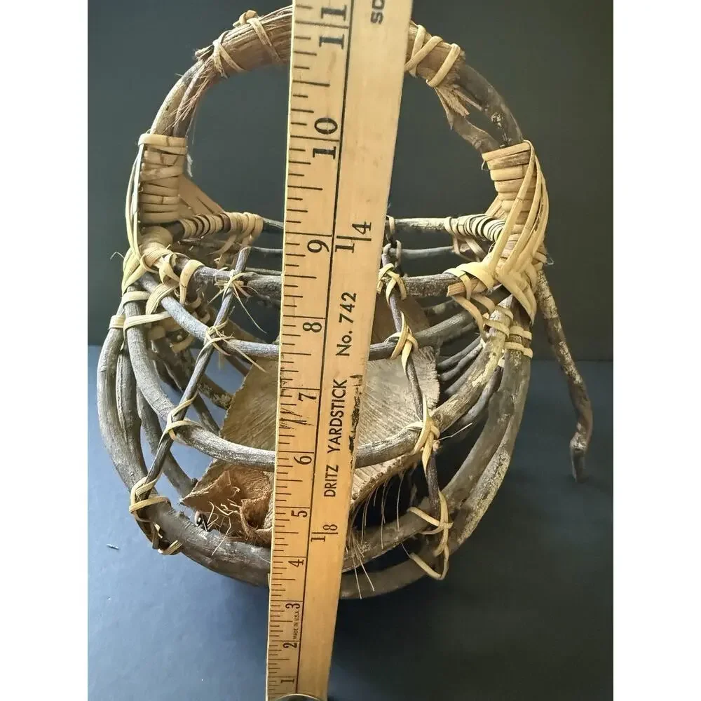 Vtg. Native American Twig Palm Husk Gods Eye Basket Folk Art Handcrafted Rustic